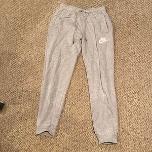 light grey nike joggers
